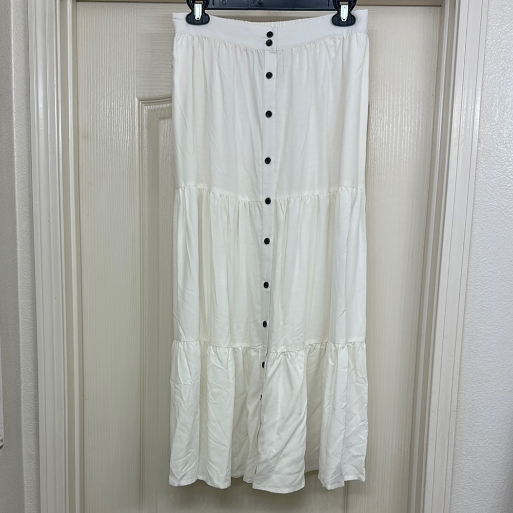 Elegant White Button-Down Skirt